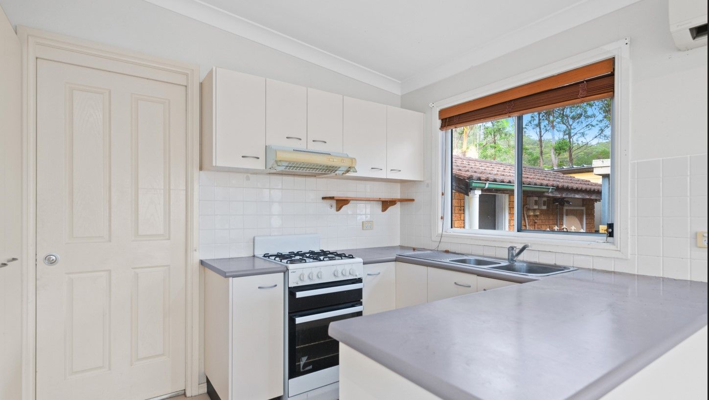 Modern and Roomy - Broadlands Great Value - Quiet Location