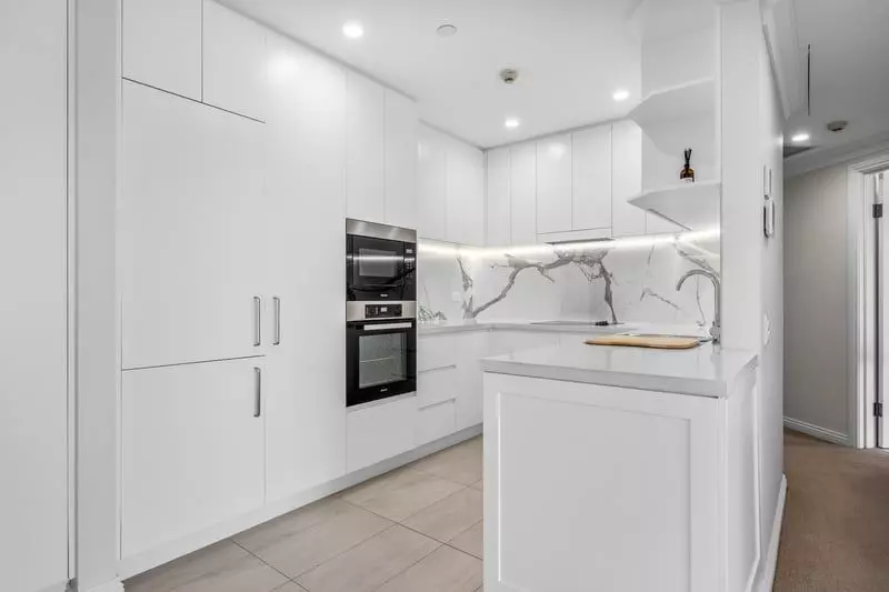 Elevated Apartment with Rushcutters Bay Views