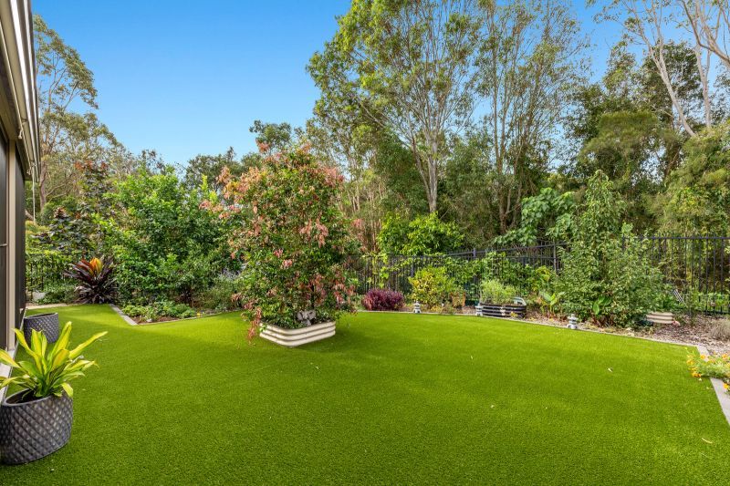 Natural Bushland Retreat- Luxury 3 bedroom Home with Study