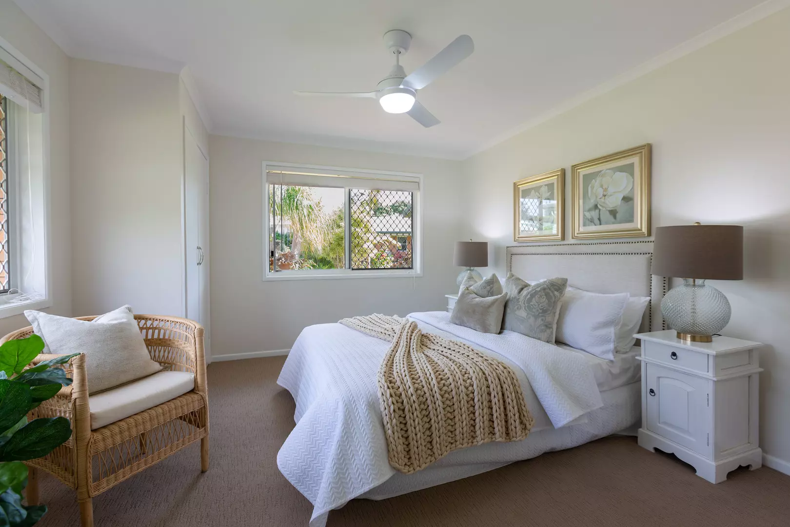 Welcoming & Radiant – Duplex in a Prime Location