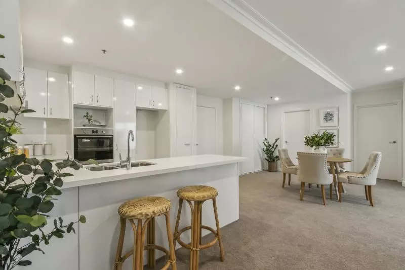 Light, bright & spacious two-bedroom apartment