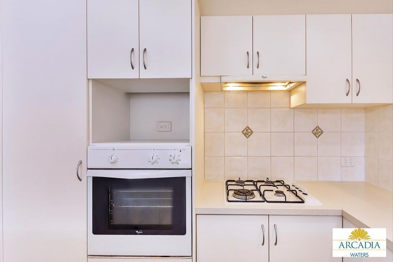 ARCADIA WATERS MANDURAH - ENJOY RETIREMENT WITH THIS 2 BED 2 BATH HOME