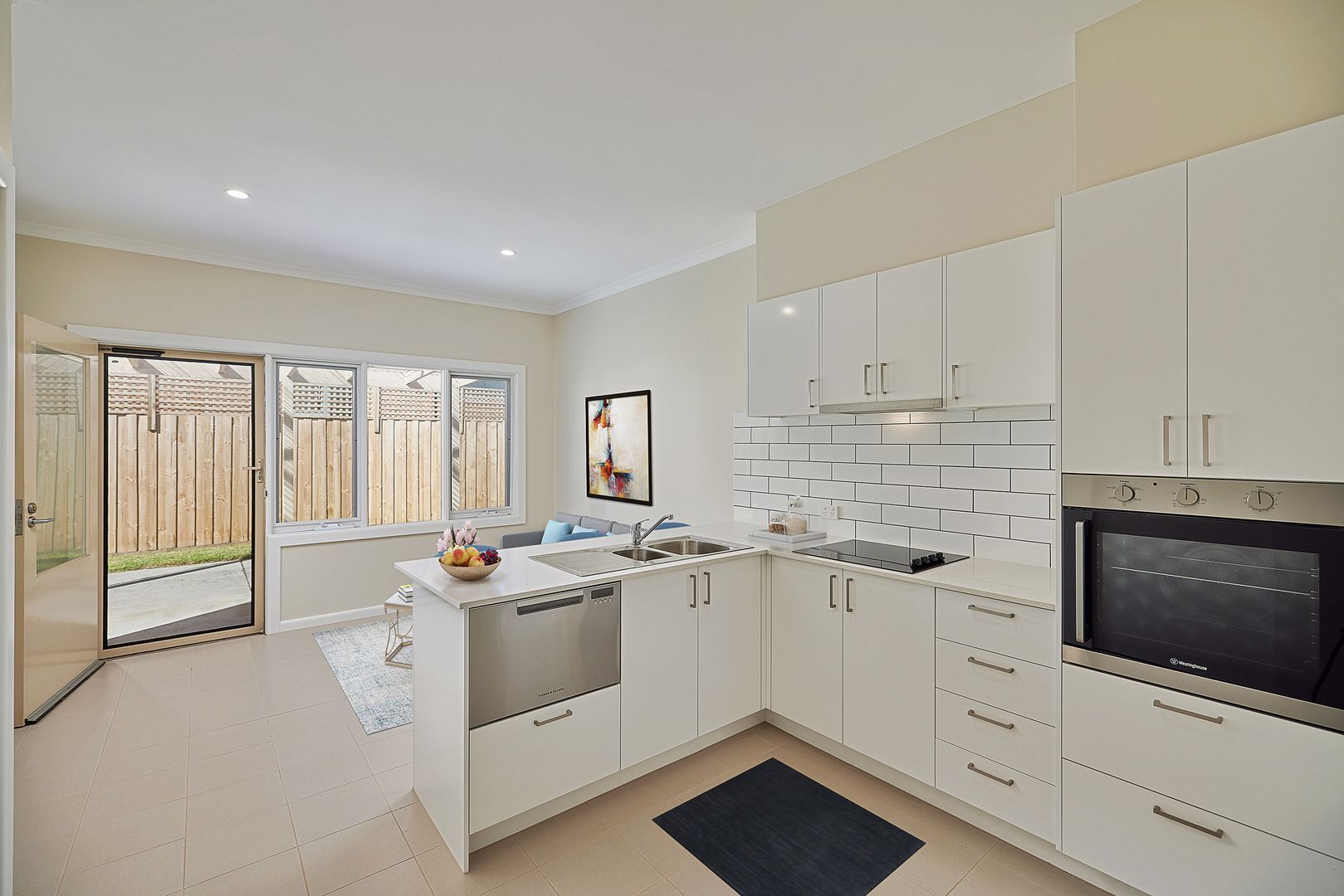Small, quiet Retirement Village ideally located close to all amenities in Oakleigh