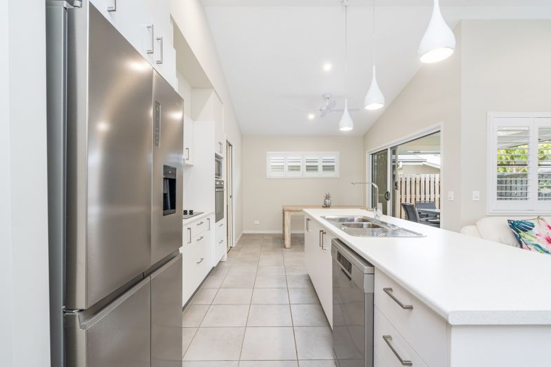 Fresh, Modern Haven with Private Entertaining