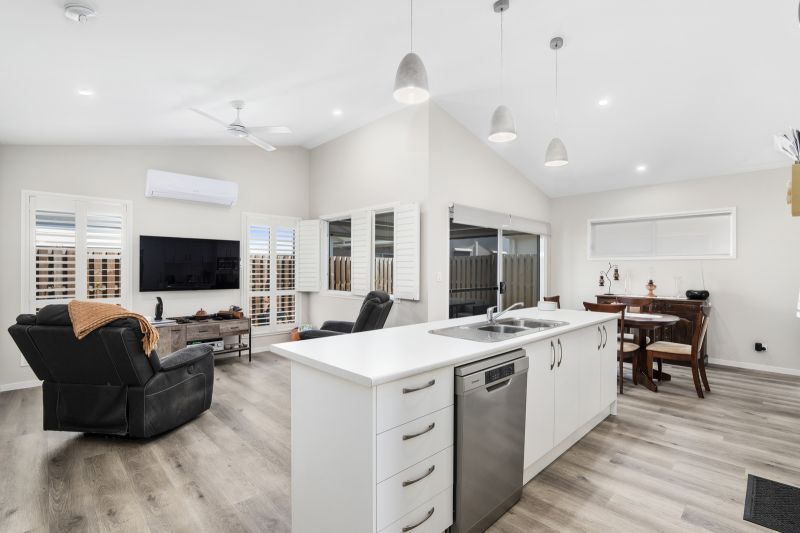 Inviting Modern Home!