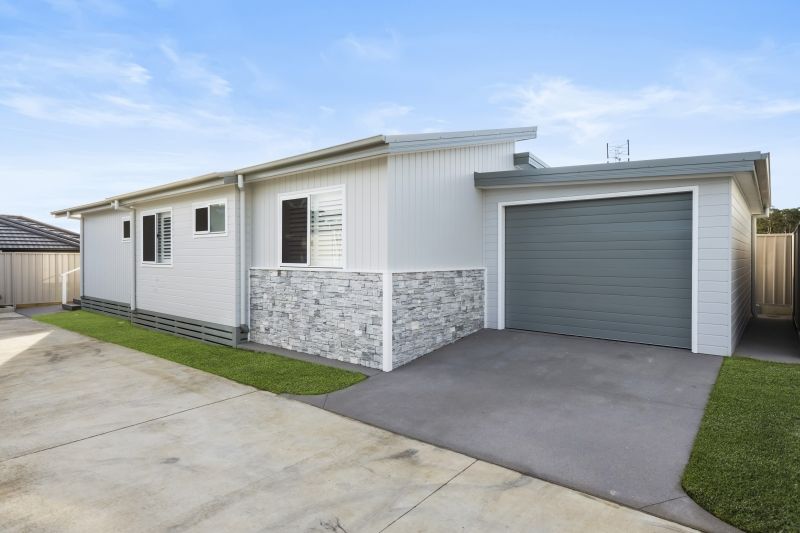 New Modern - 2 bedroom + study