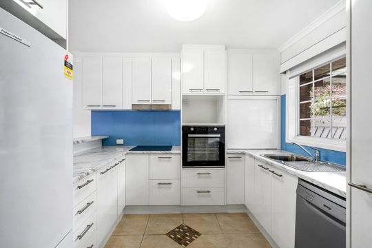 Beautiful two-bedroom, 1 bathroom villa with sun/craft room