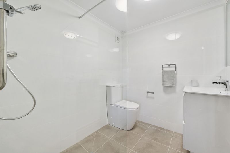 Upgraded Serviced Apartment with Wonderful Views