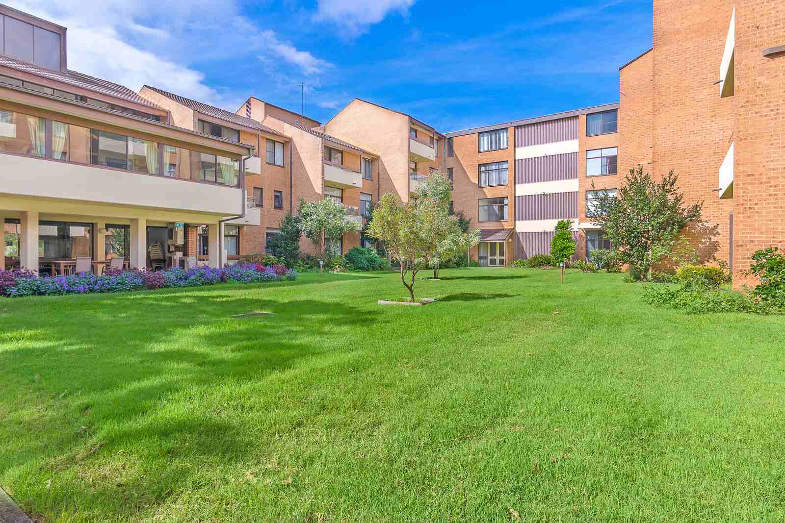 Leafy aspect and views  - 1-bed