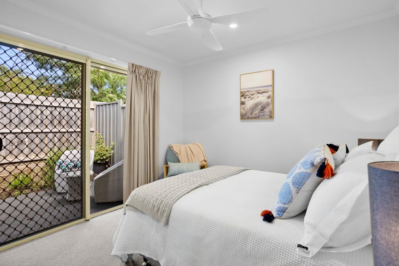 Easily located villa right by the community centre