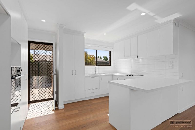 Newly Renovated Retirement Living Unit!