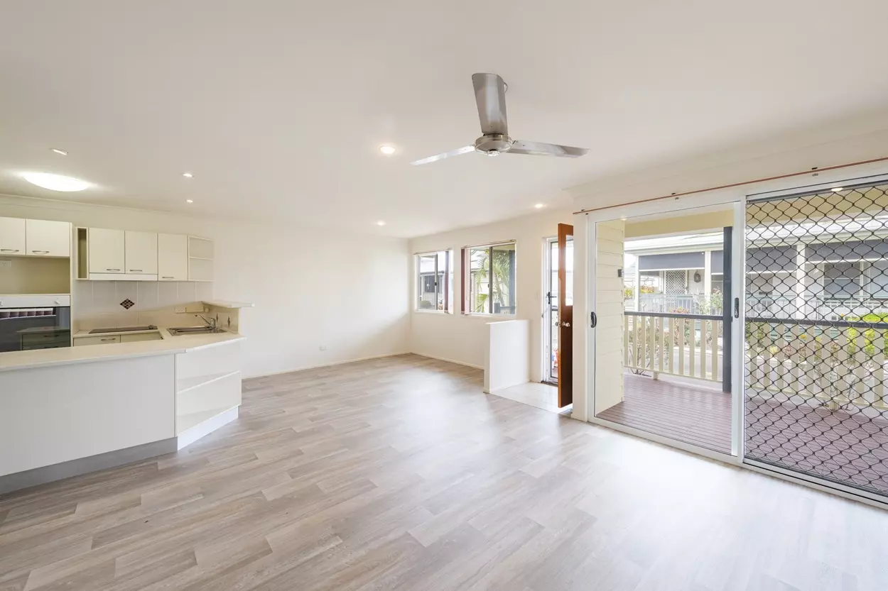 RELAXED COASTAL LIFESTYLE AWAITS