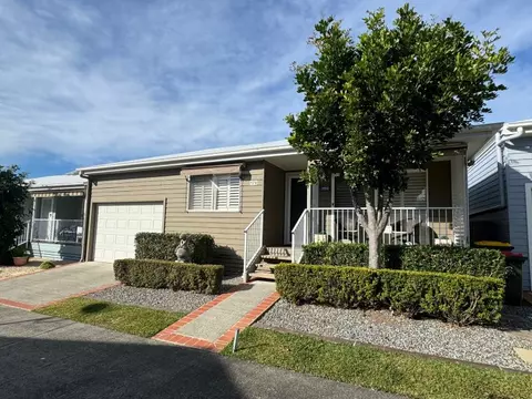 Site 174 (Pre-loved) Lake Munmorah Lifestyle Village