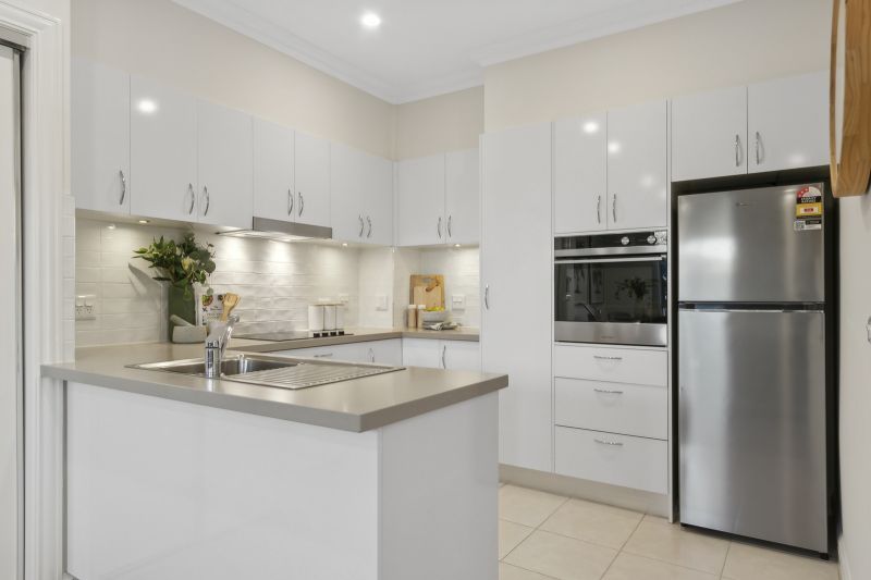 Spacious and bright two-bedroom apartment