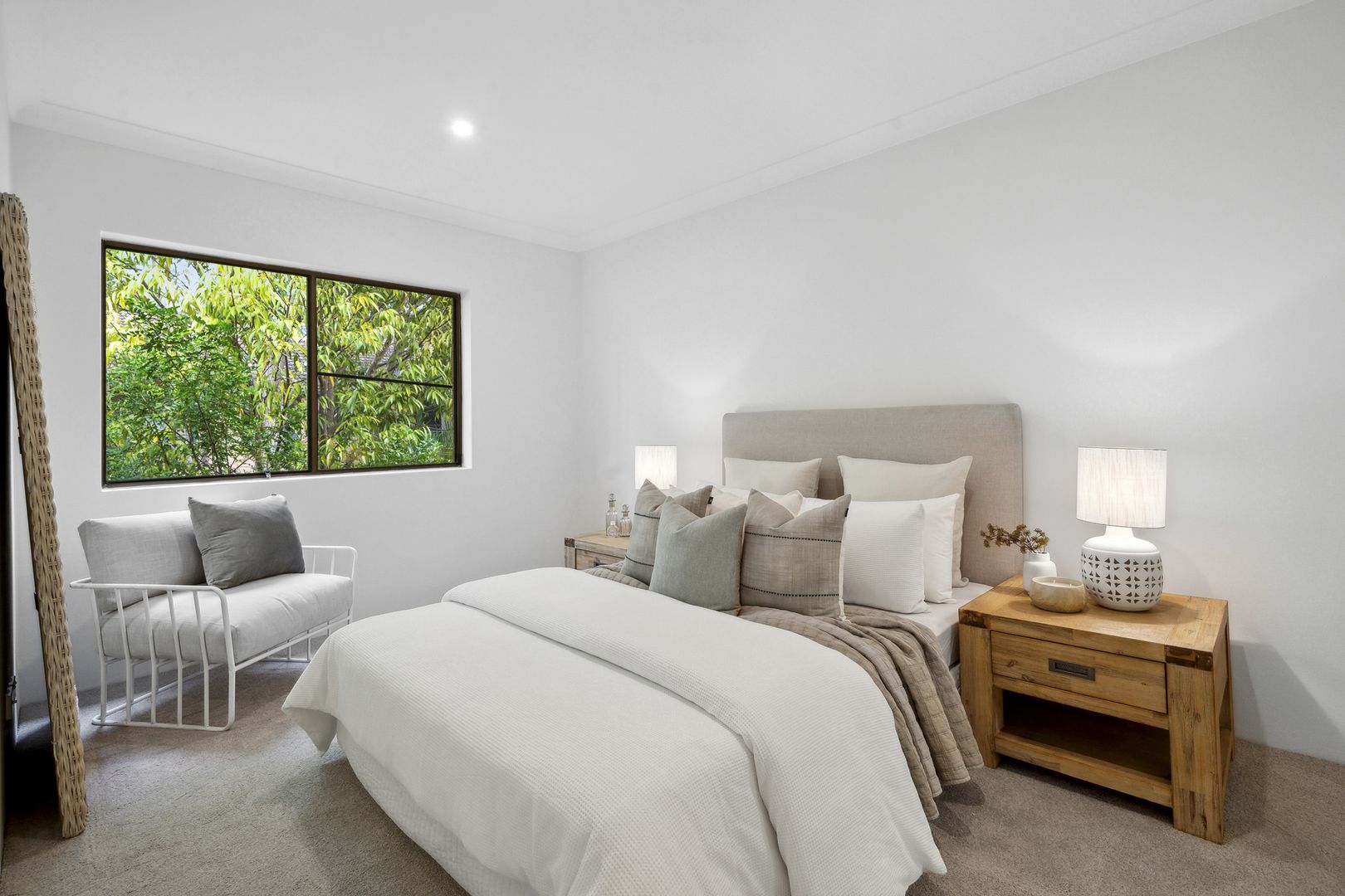 Contemporary & Stylish with Tranquil Reserve Views