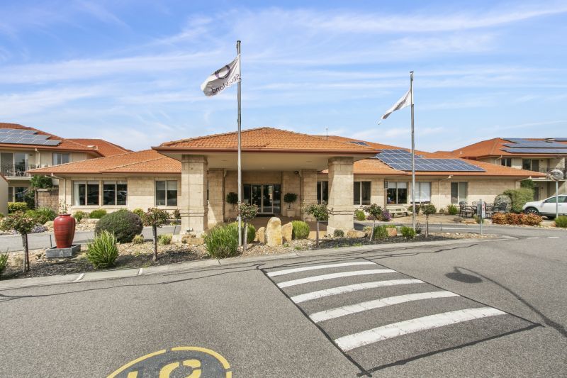 Find your peace at Bundoora Retirement Village  TWO WEEK TRIAL STAY AVAILABLE