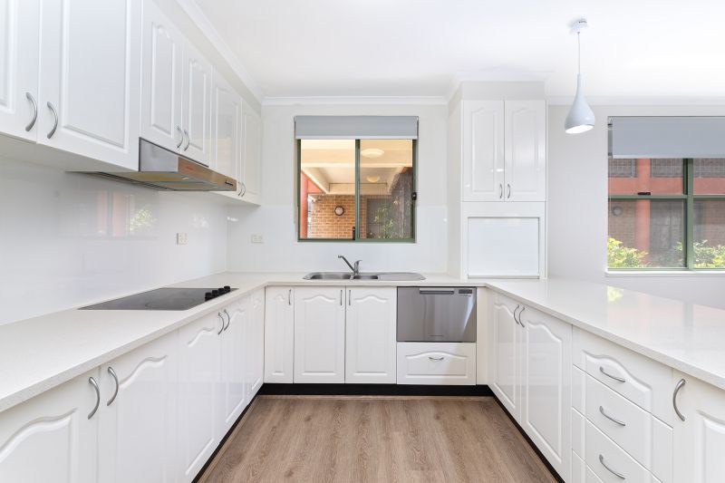 Garden style unit with entirely level access