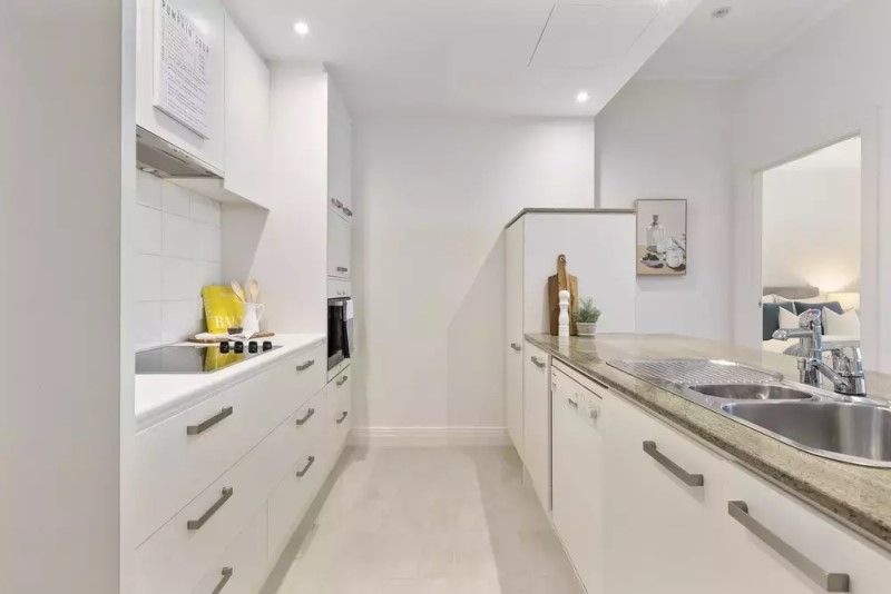 Bright & light with lovely garden views!