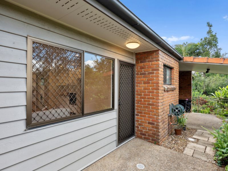 Bright and airy studio apartment