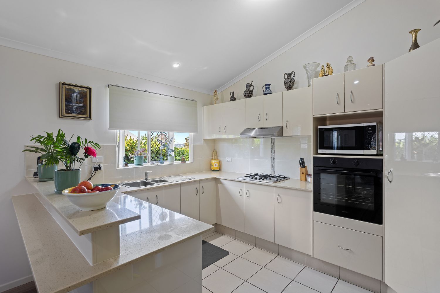 "Watervale"- BRIGHT, OPEN PLAN LIVING