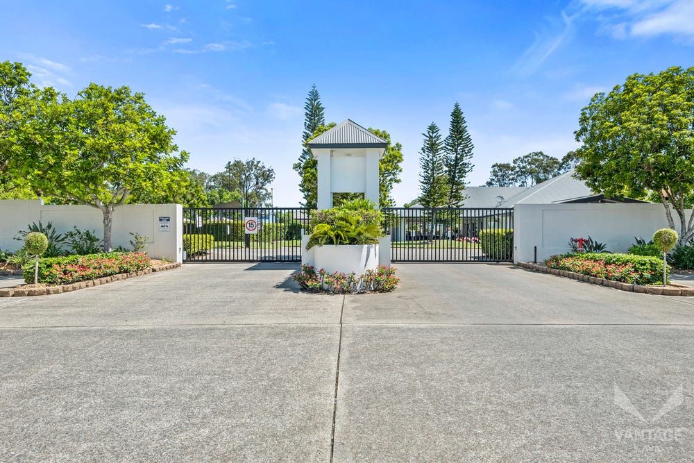 Welcome to the Easy Life- Peaceful Living Surrounded by Nature