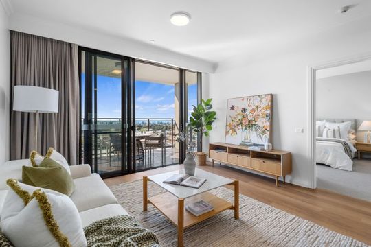 Superb Lifestyle Offering Stunning Bay Views