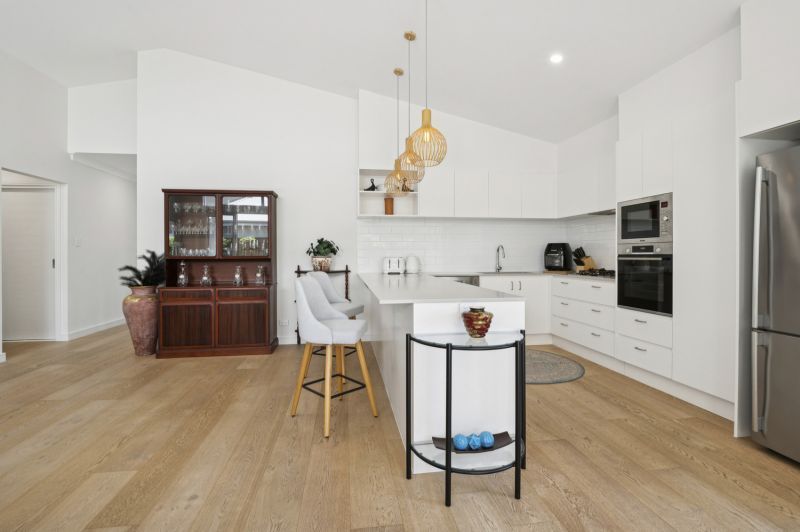 Private Corner - Stylish, Spacious Living