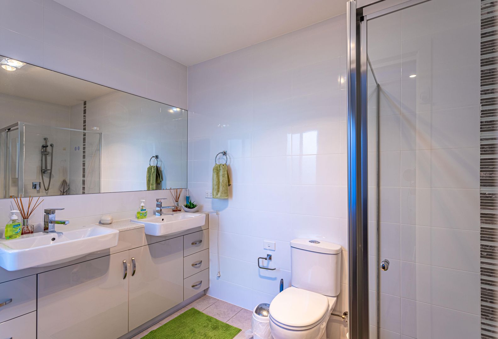 Palm Lake Resort Fern Bay - Immaculately presented