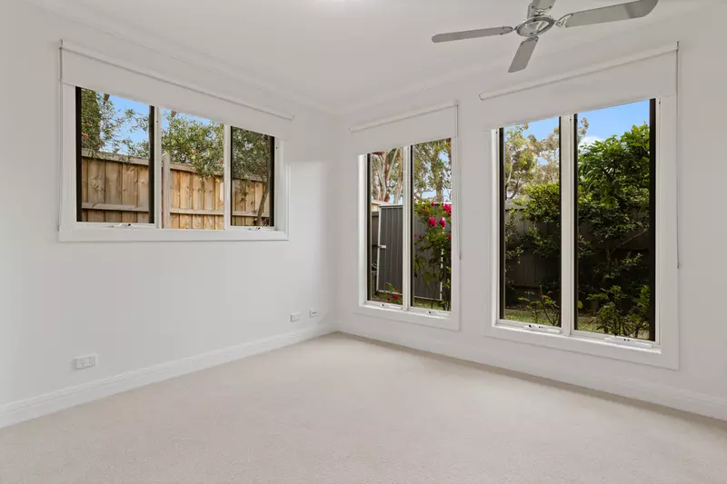 Airy, Light-Filled Villa with Private Courtyard