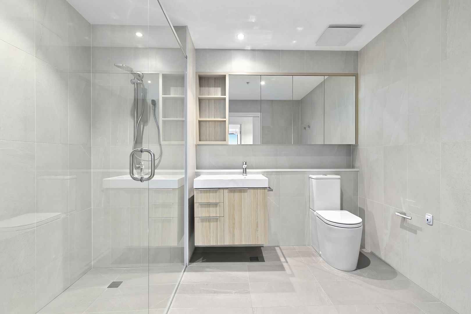 Stunning new apartment with sun-lit interiors and a premium easy-care layout