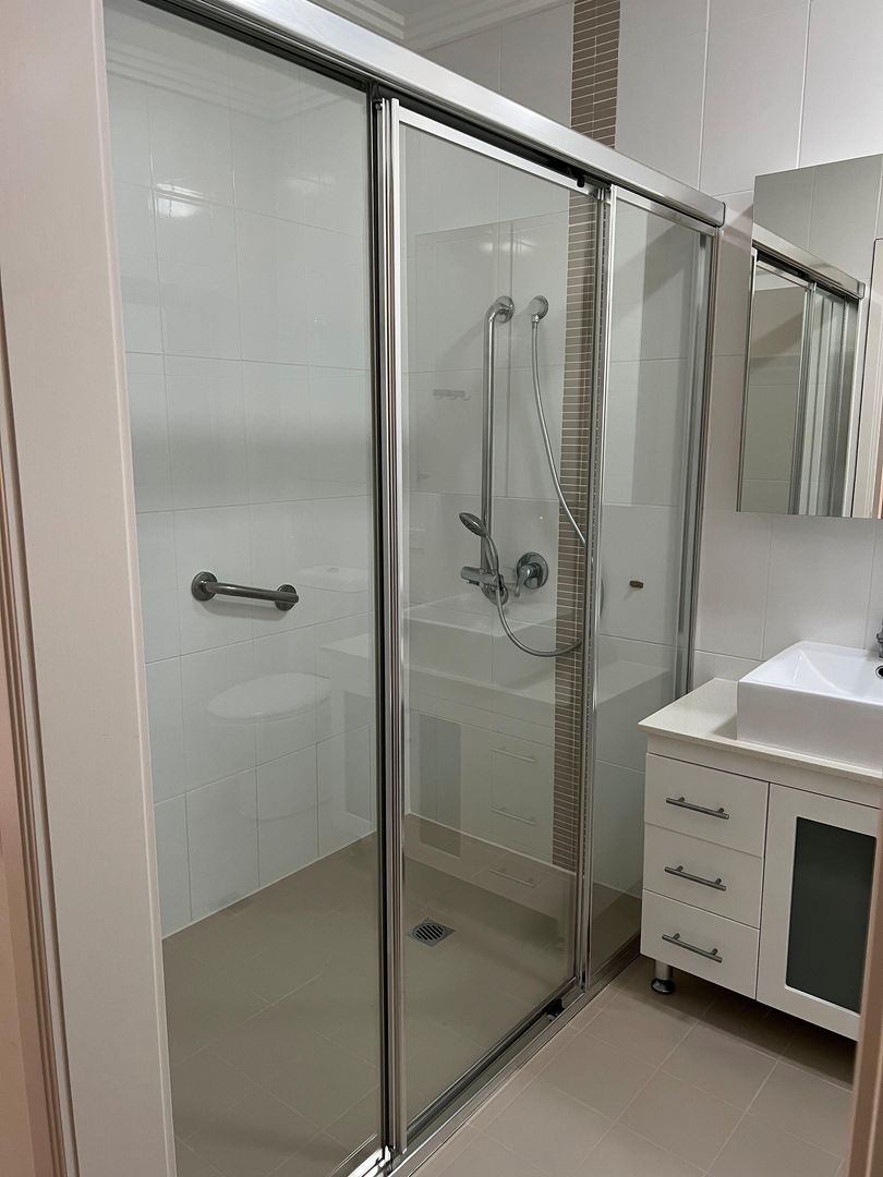 Apartment 70, 15 The Ridgeway, Lisarow