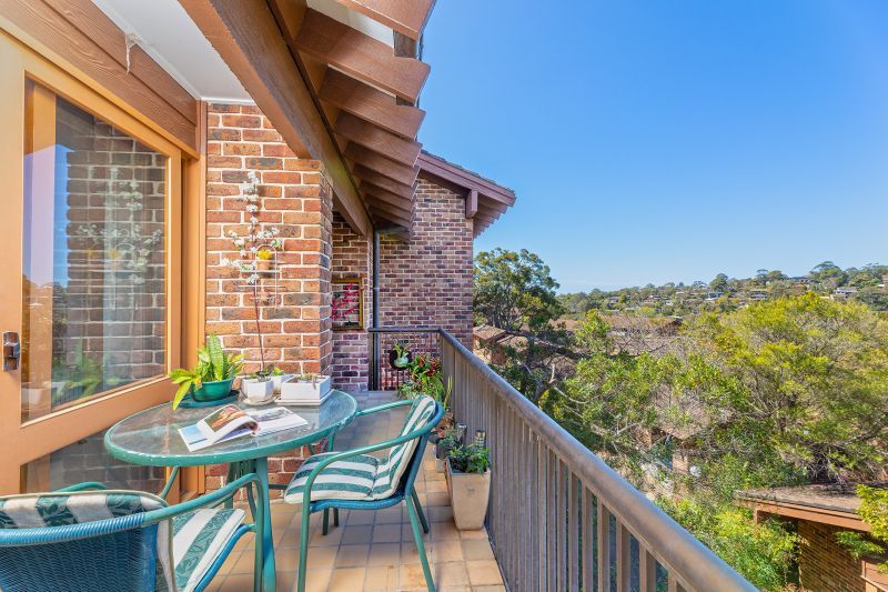 Stylishly renovated with a convenient position, close to all amenities