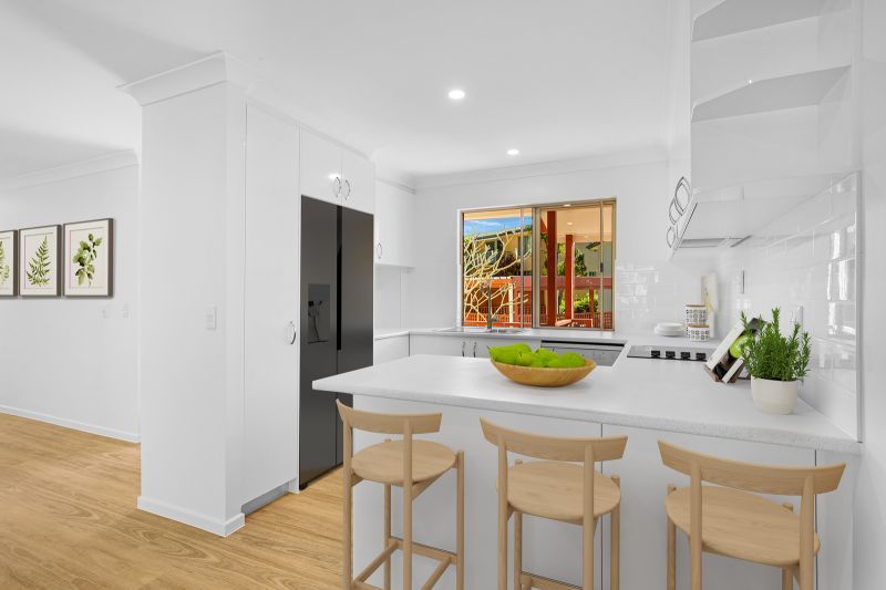 Stunning 2-bedroom unit overlooking rainforest