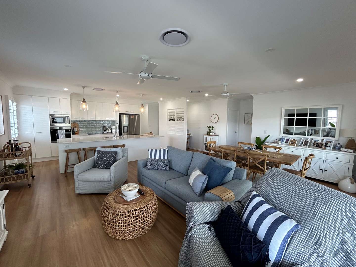 A symphony of style & class - WARATAH 474