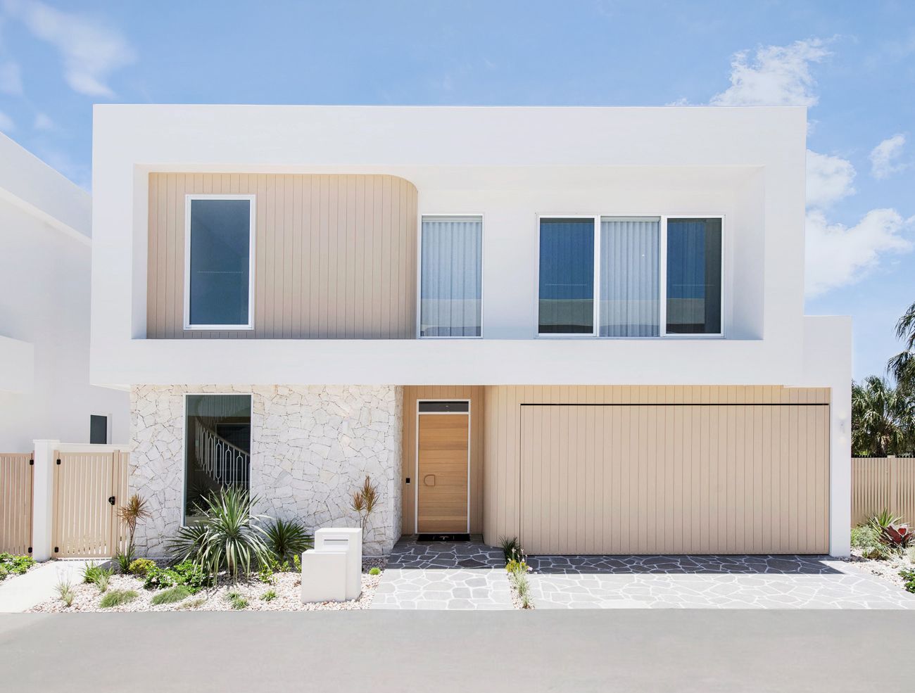 Avondale Type 2 by Palm Lake Resort Pelican Waters