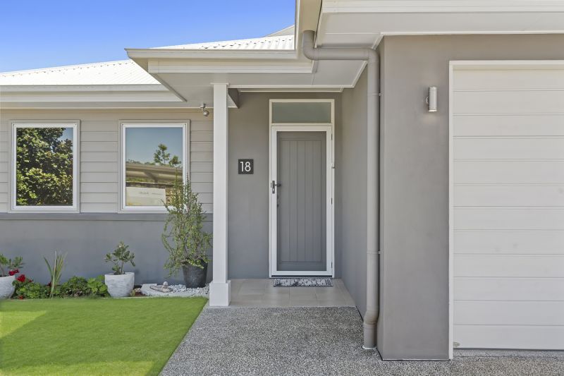 Prime Location- Custom Design - Premium Living