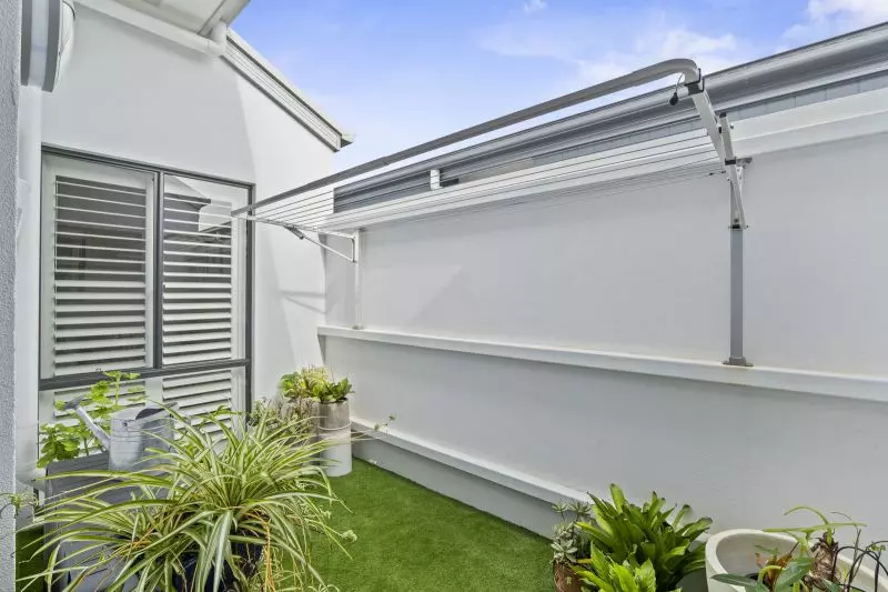 Site 135 - Established Kalbar