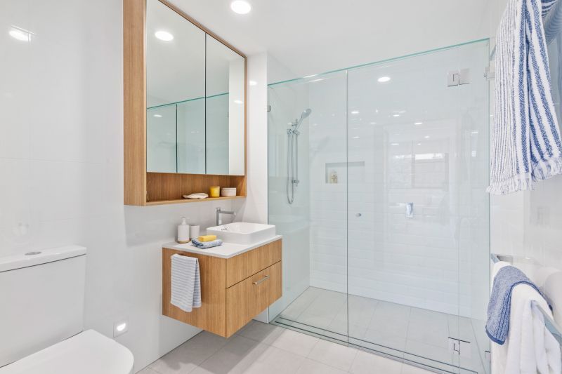 Spacious North-facing apartment