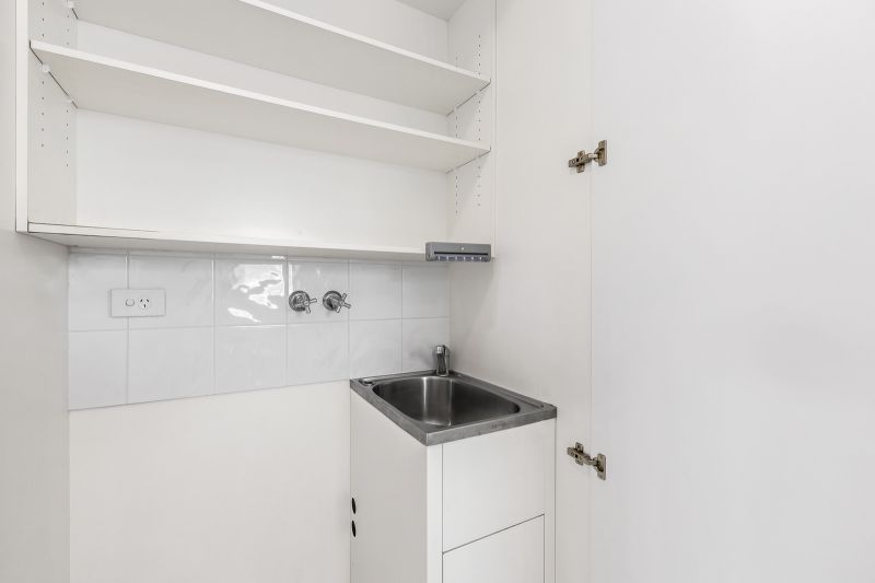 Charming Open-Plan Living with Alfresco Entertaining Spaces