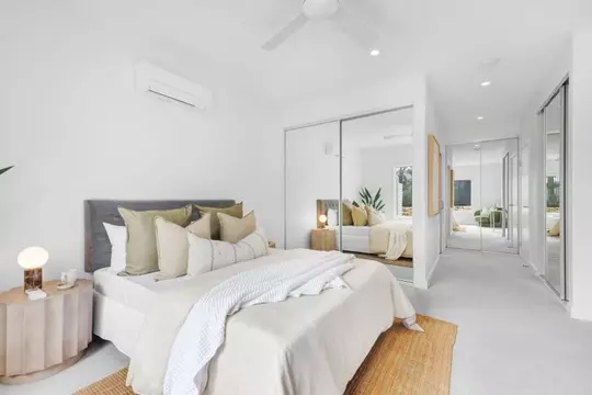 Stunning Villa with Seamless Indoor-Outdoor Living