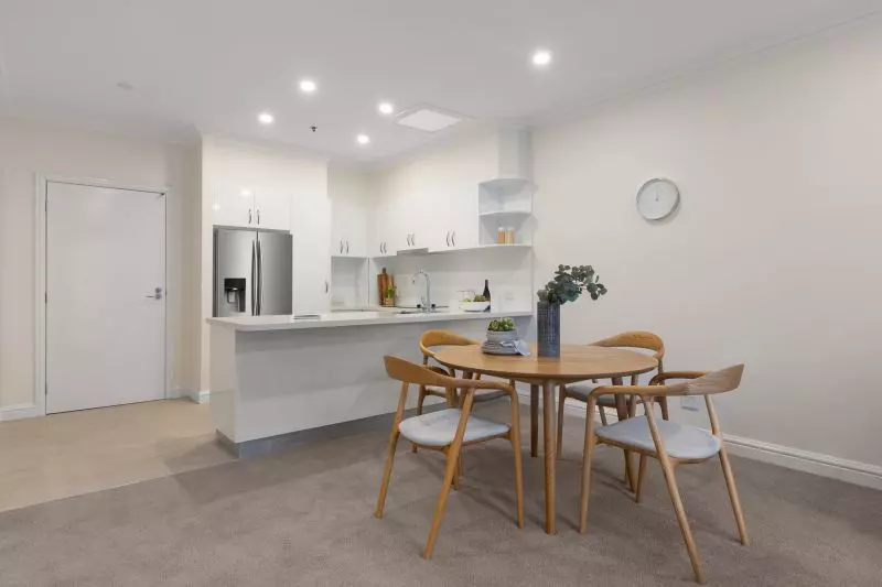 One-bedroom apartment with a large double balcony