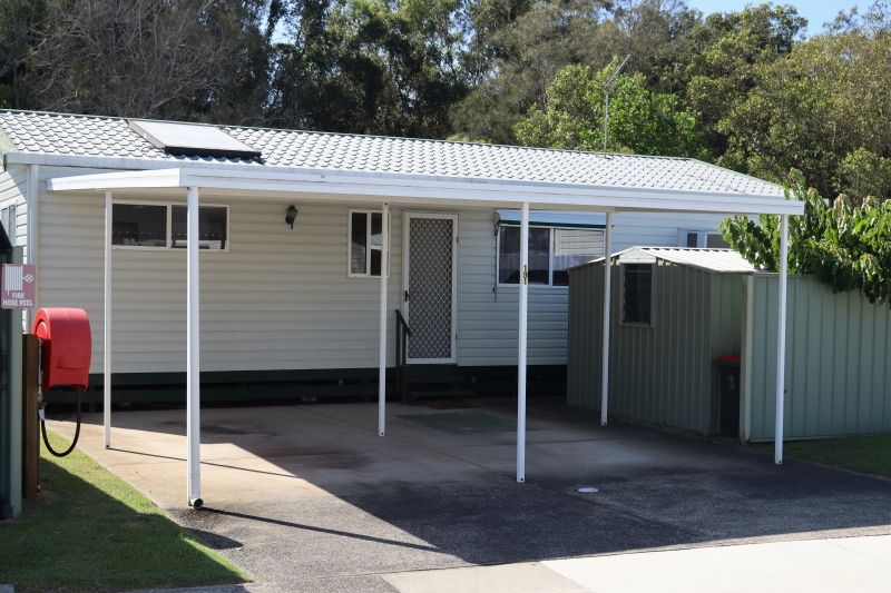 Tweed Broadwater Village, an Over 50’s Pet Friendly Lifestyle Village. 