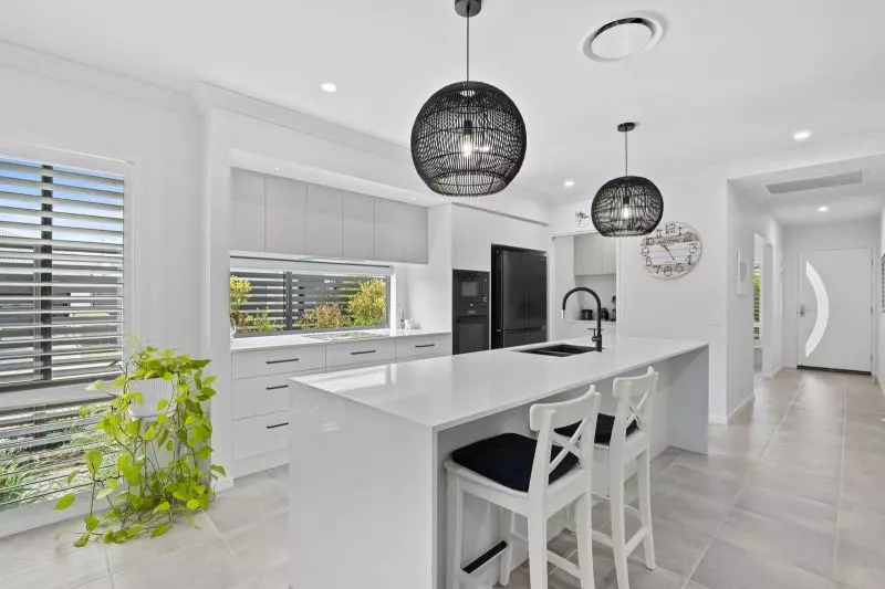 Site 135 - Established Kalbar