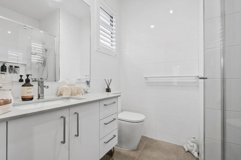 Striking Modern Haven in a Vibrant Lifestyle Community