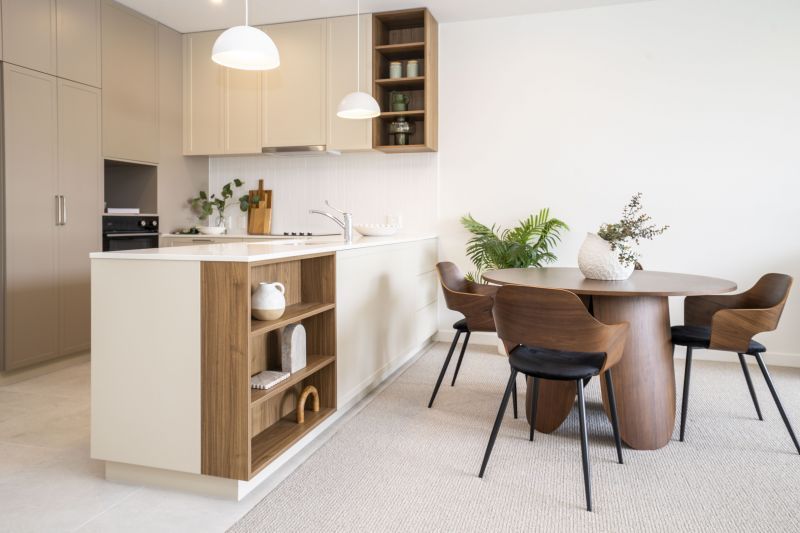 First floor apartment with spacious balcony