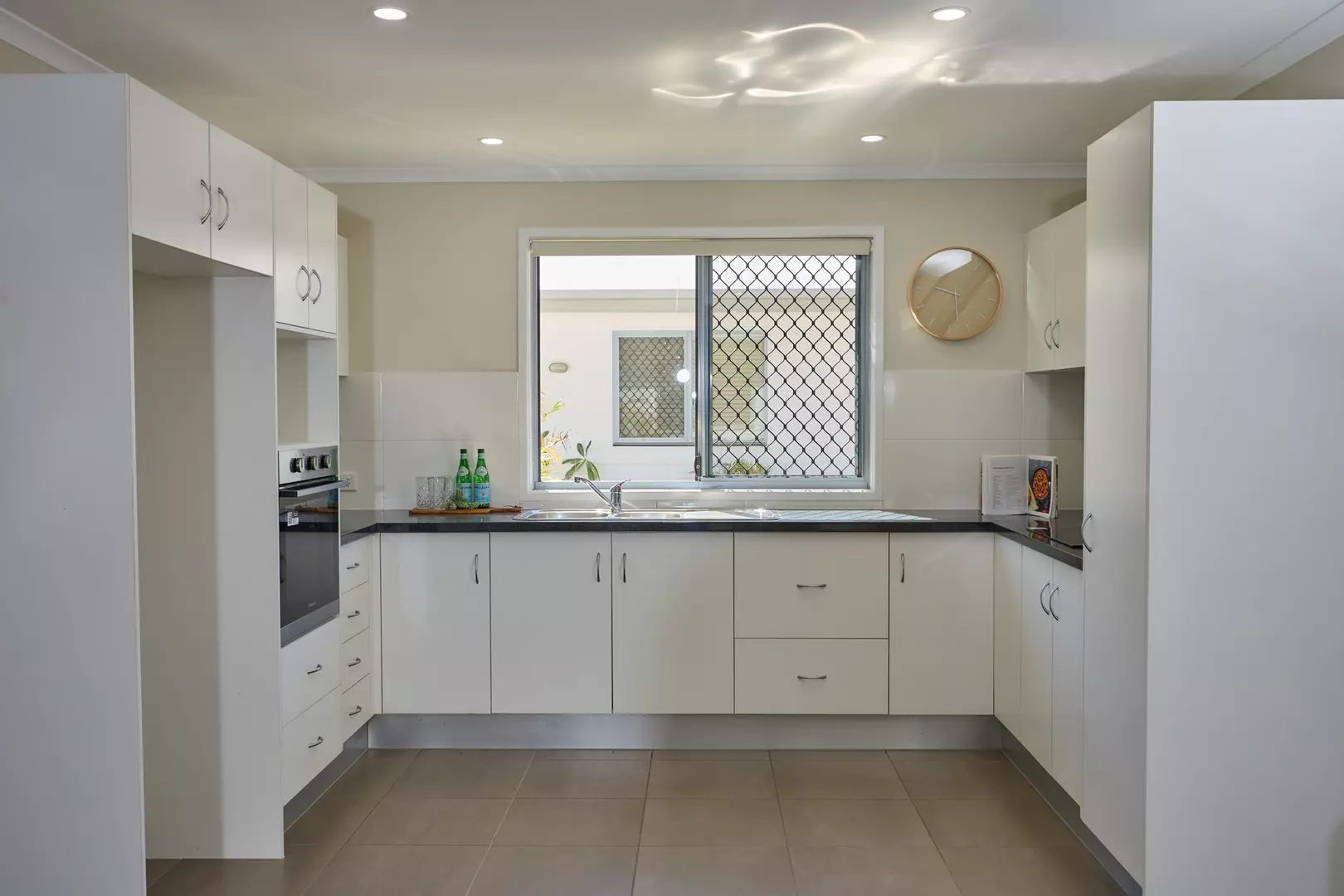 Oak Tree Retirement Village Cairns - Villa 68 - 2 Bed + 1 Bath + Study 