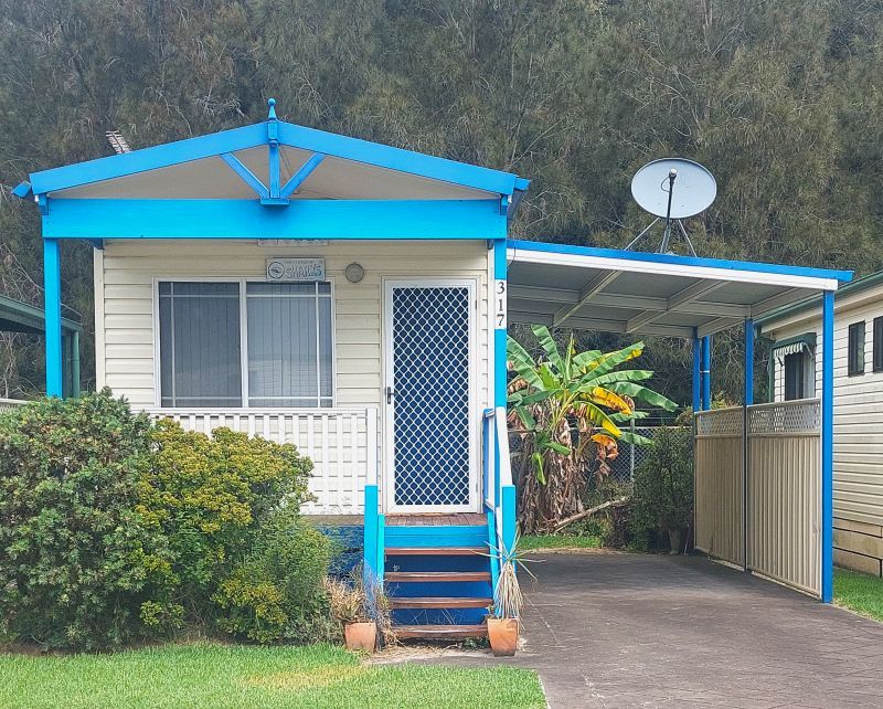 Jettys by the Lake - Site 317