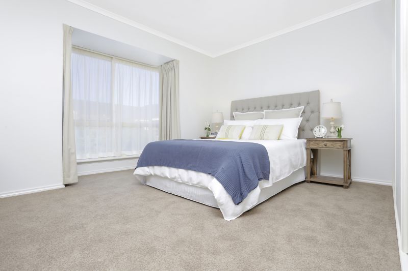 Low maintenance villa with rare double garage - Gillin Park Village