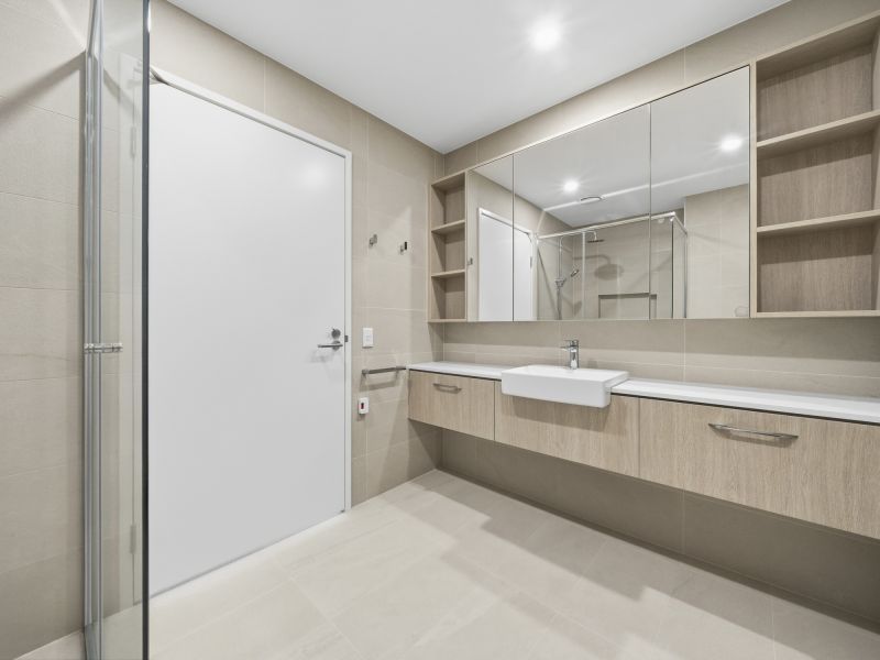 Elegant Apartment with Sunlit Balcony with this 'Finch Design'