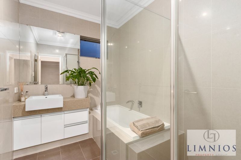 Super spacious, lock and leave Urban living